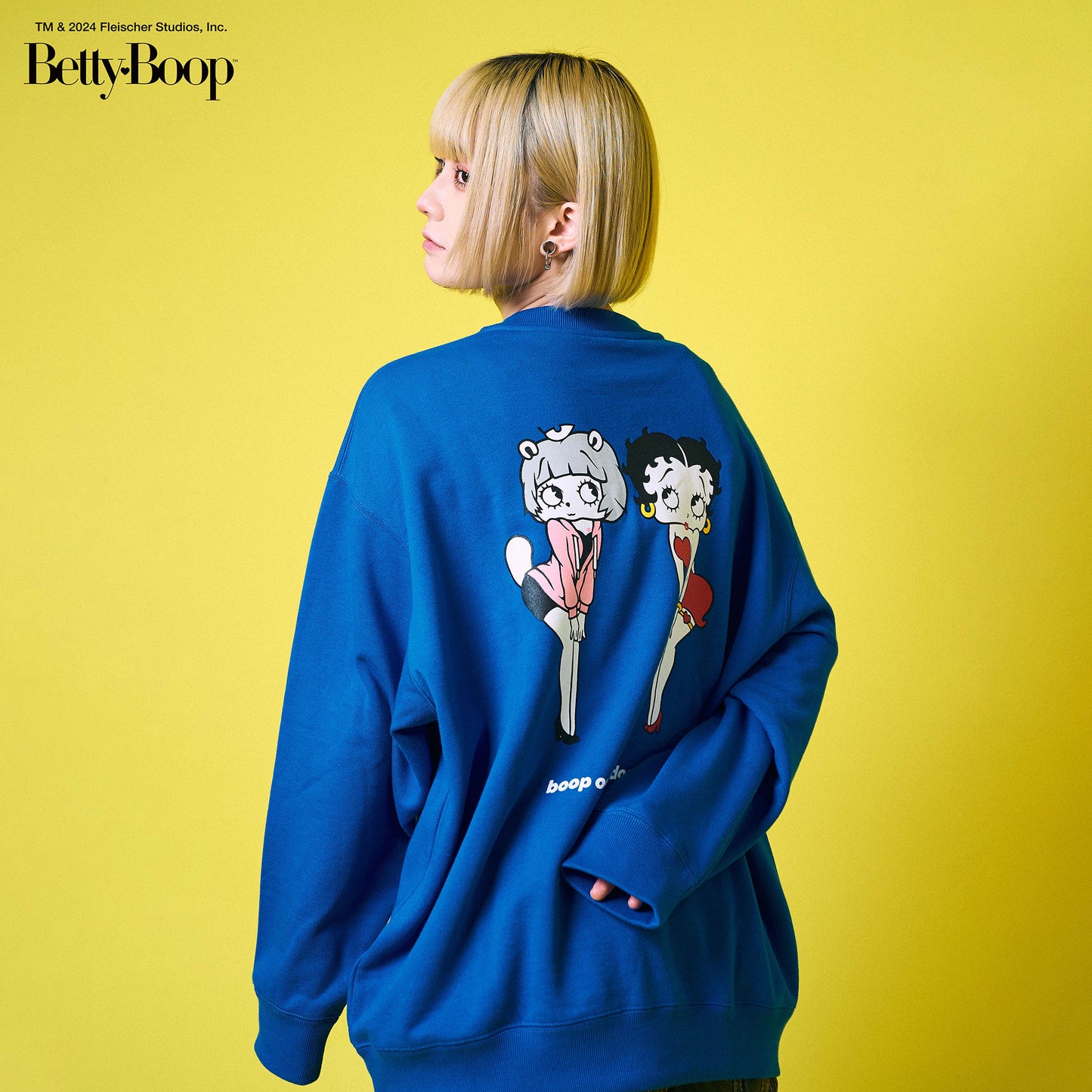 【POKOPEA　Collaboration】BETTY BOOP™ x ガチ恋ぽんぽこ Graphic Crewneck Sweatshirt　Blue（M）