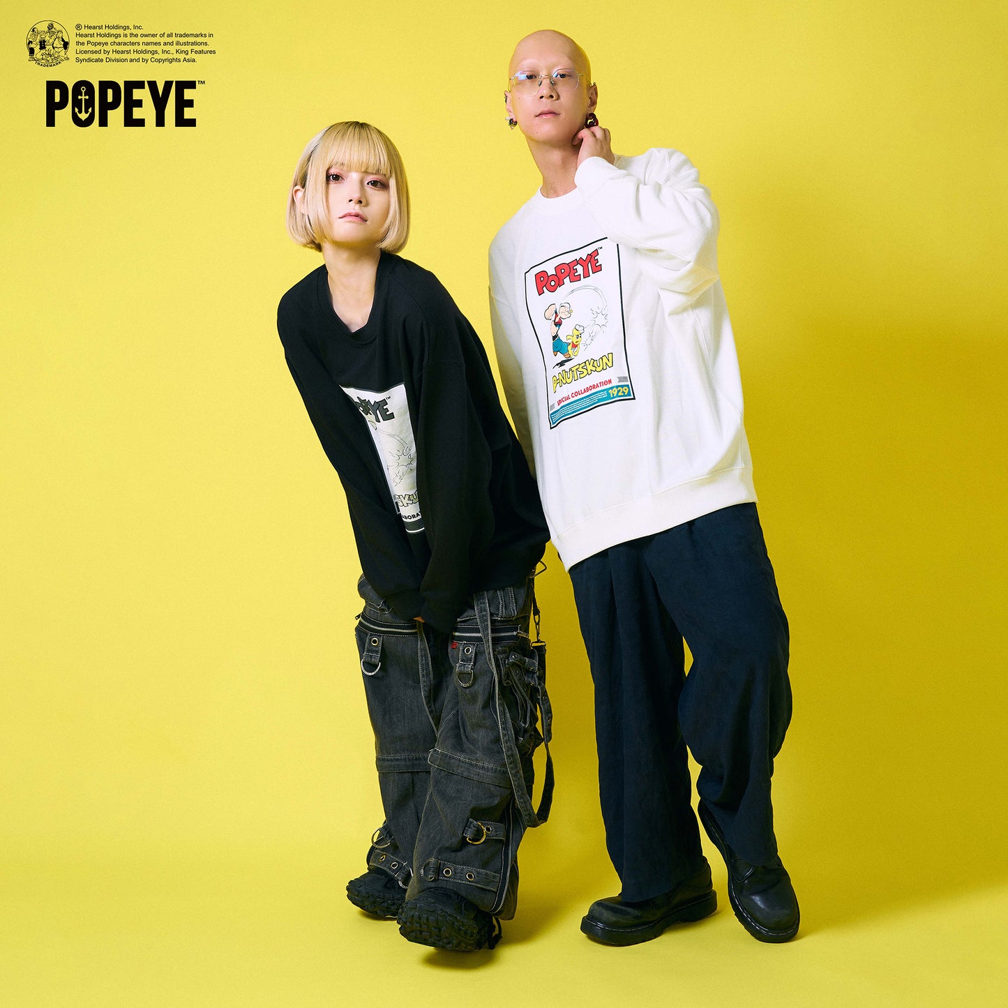 【POKOPEA　Collaboration】POPEYE™ x オシャレになりたい！ピーナッツくん　Poster Graphic Crewneck Sweatshirt　White（M）